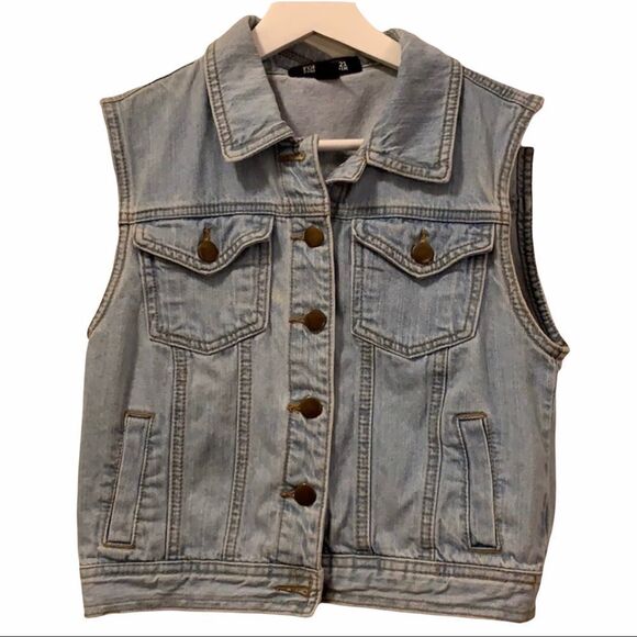 NWOT Forever 21 Premium Denim Vest - Small - Picture 1 of 6